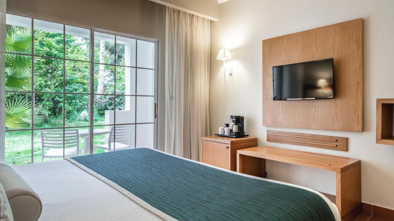 Be Live Collection Canoa Bayahibe Exterior photo A room at the hotel