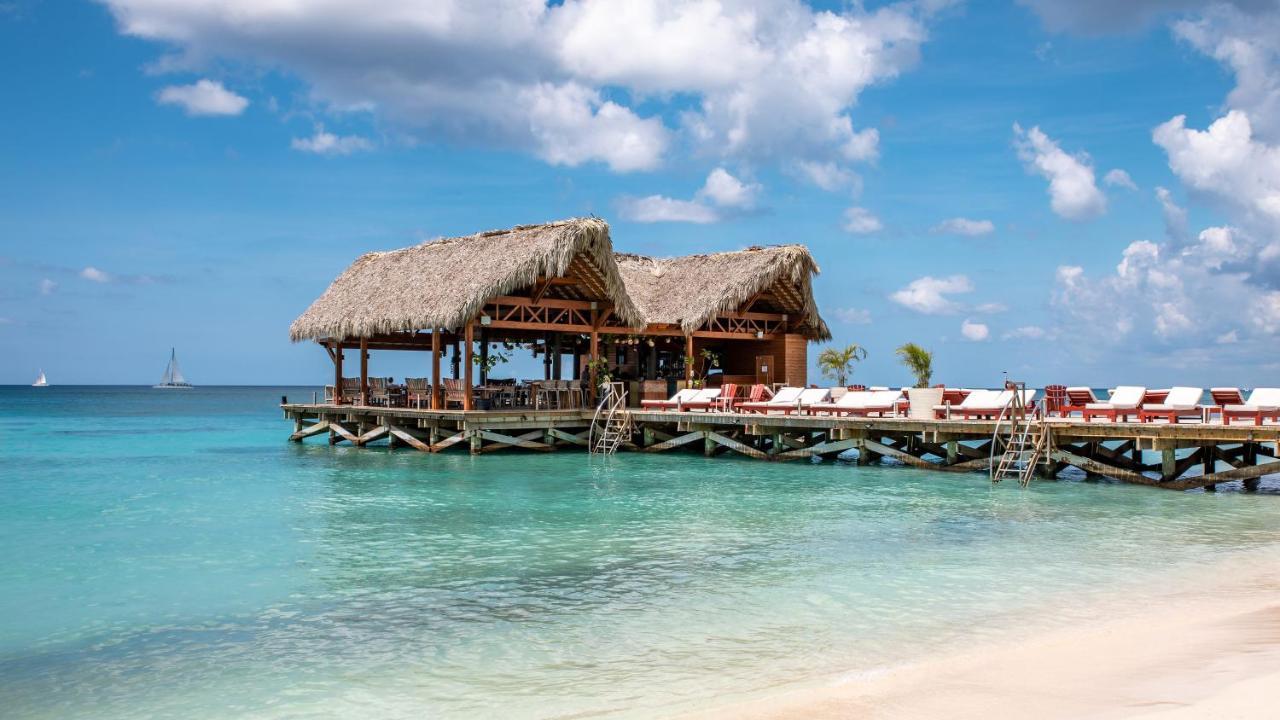 Be Live Collection Canoa Bayahibe Exterior photo The Blue Parrot Beach Bar