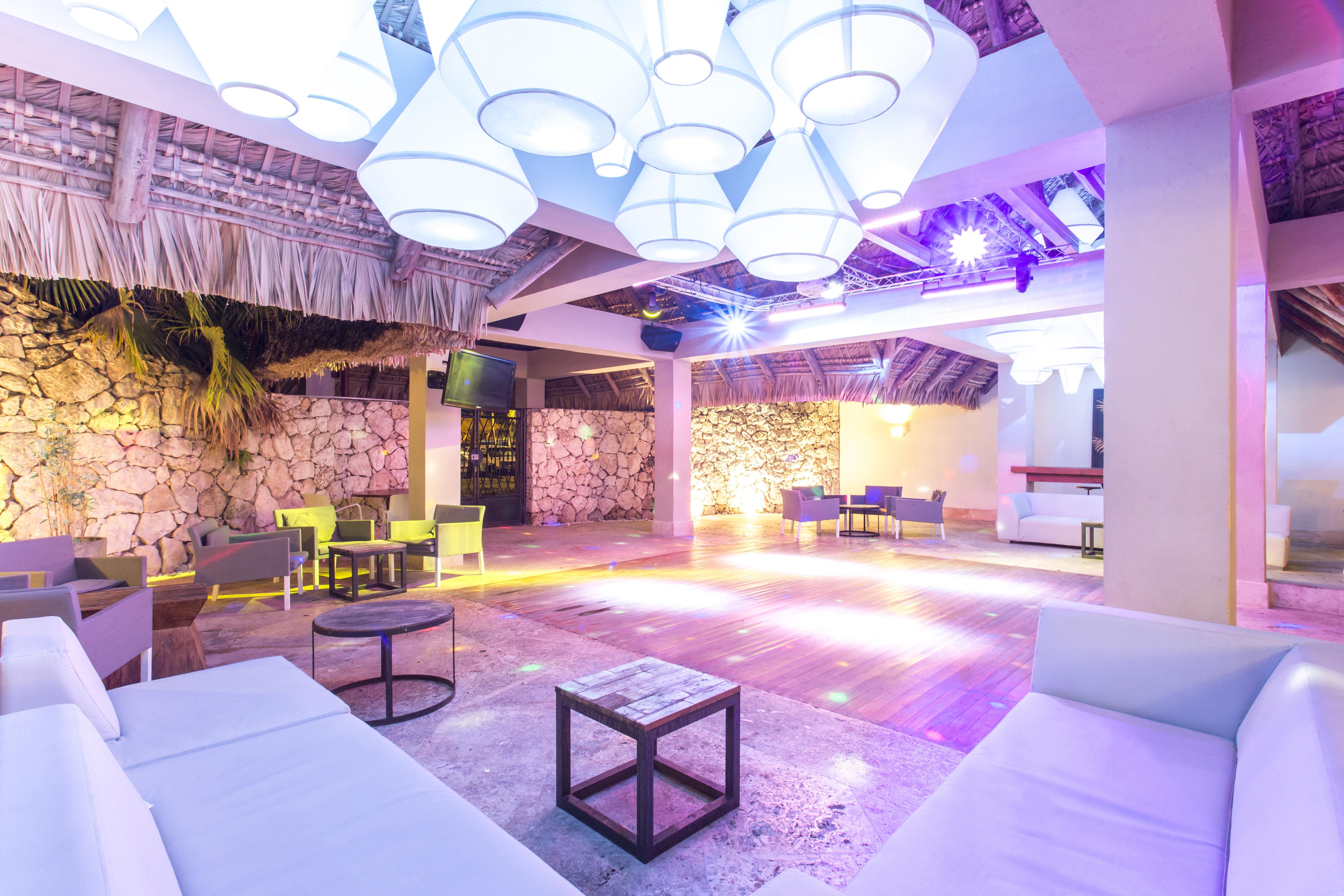 Be Live Collection Canoa Bayahibe Exterior photo The interior of the nightclub